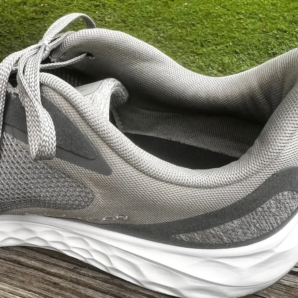 New Balance Running Shoes Fresh Foam Arishi Grey White Athletic Gym size 14